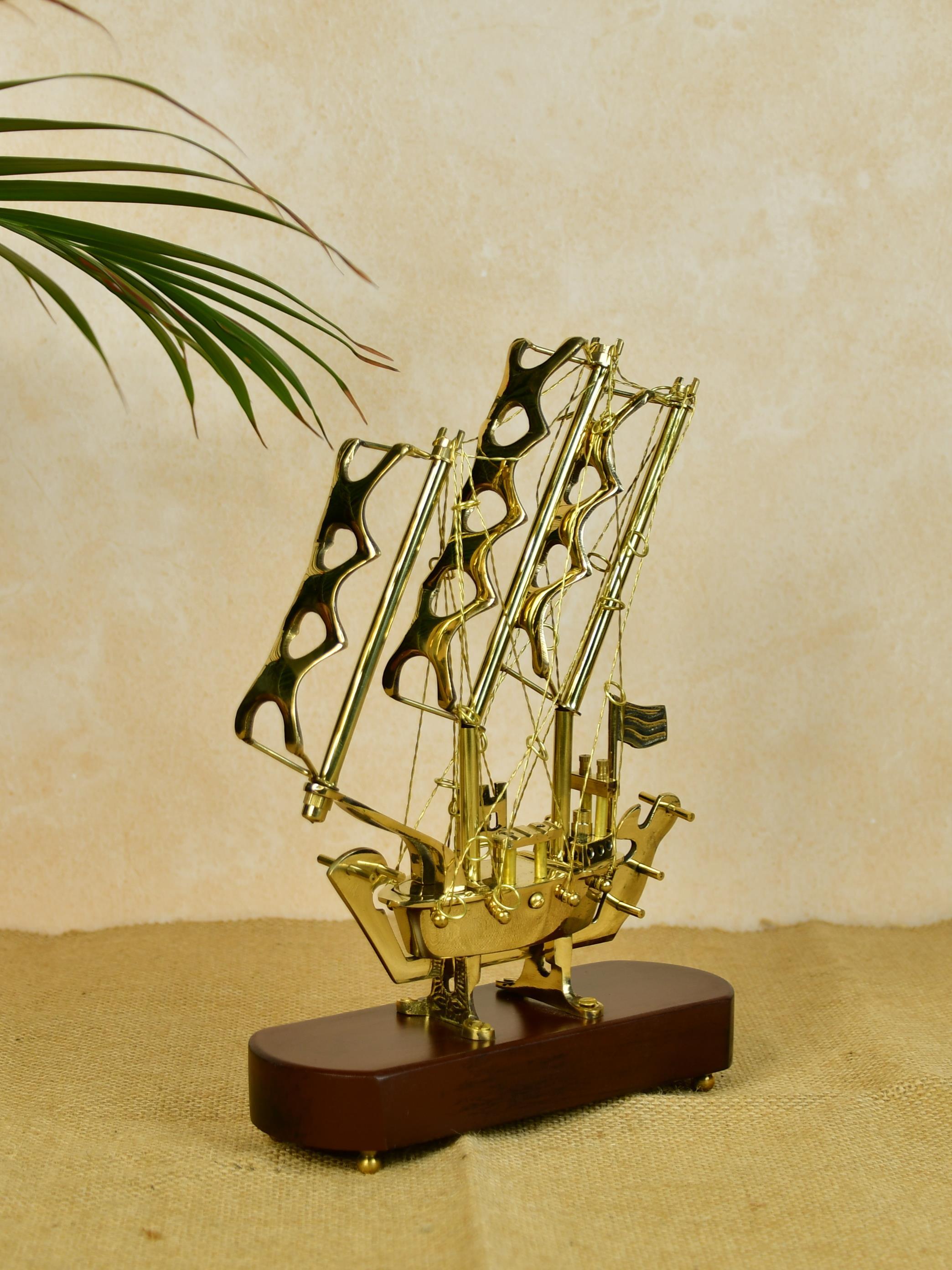 Mayii Brass multi sail Ship