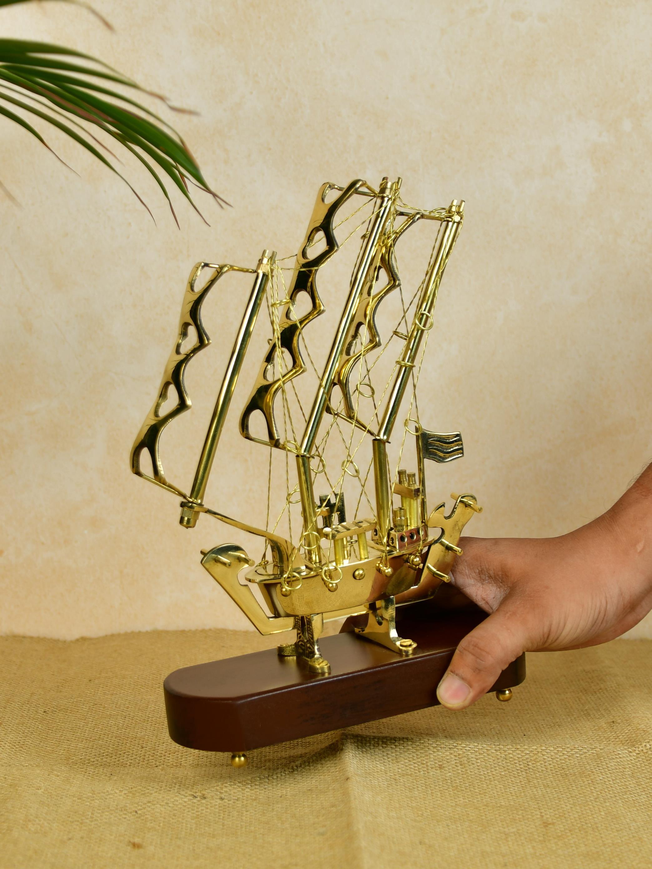 Mayii Brass multi sail Ship