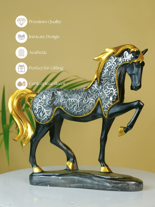 Mayii Resin Stallion Showpiece