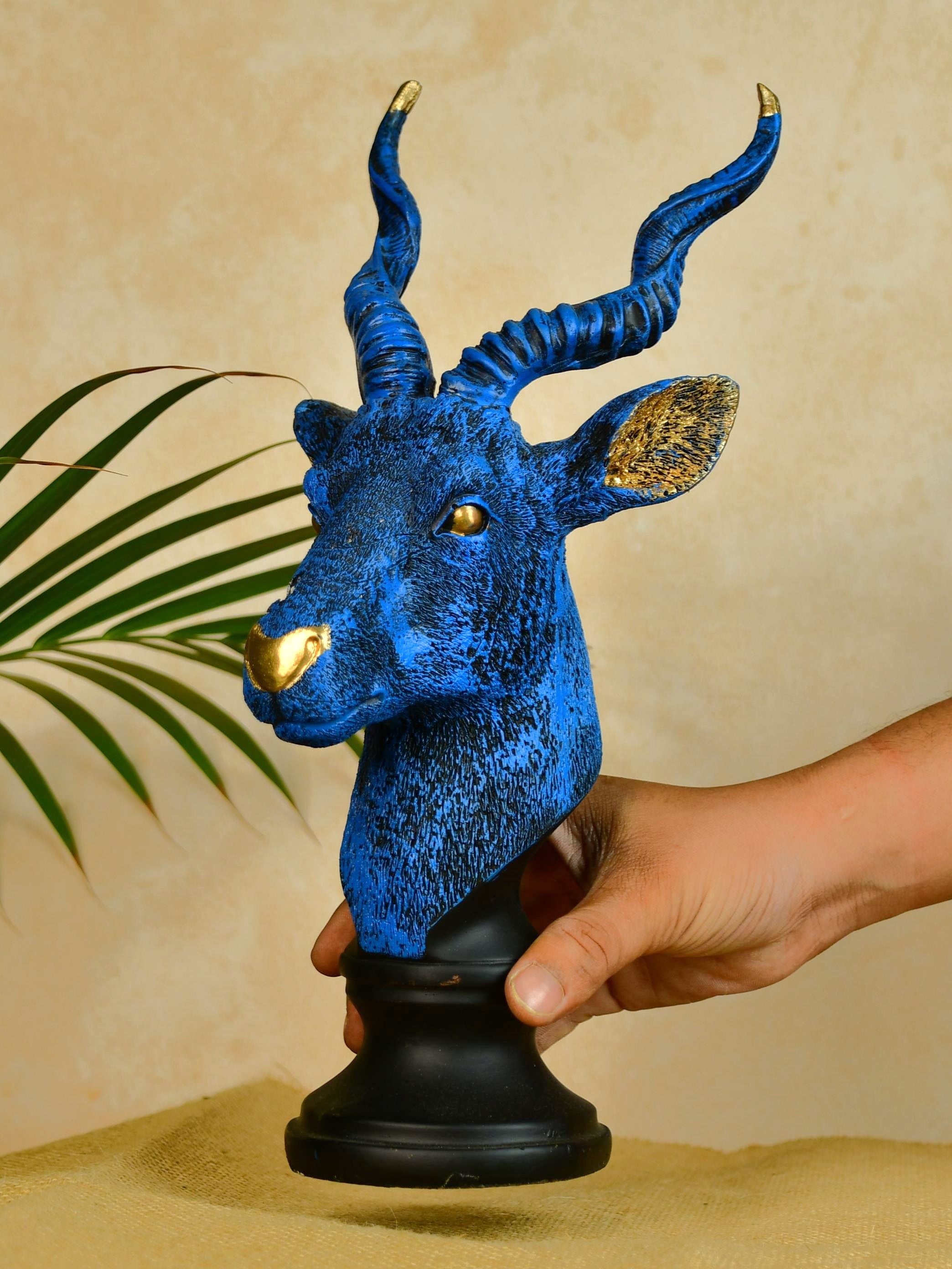 Mayii Resin Deer Bust