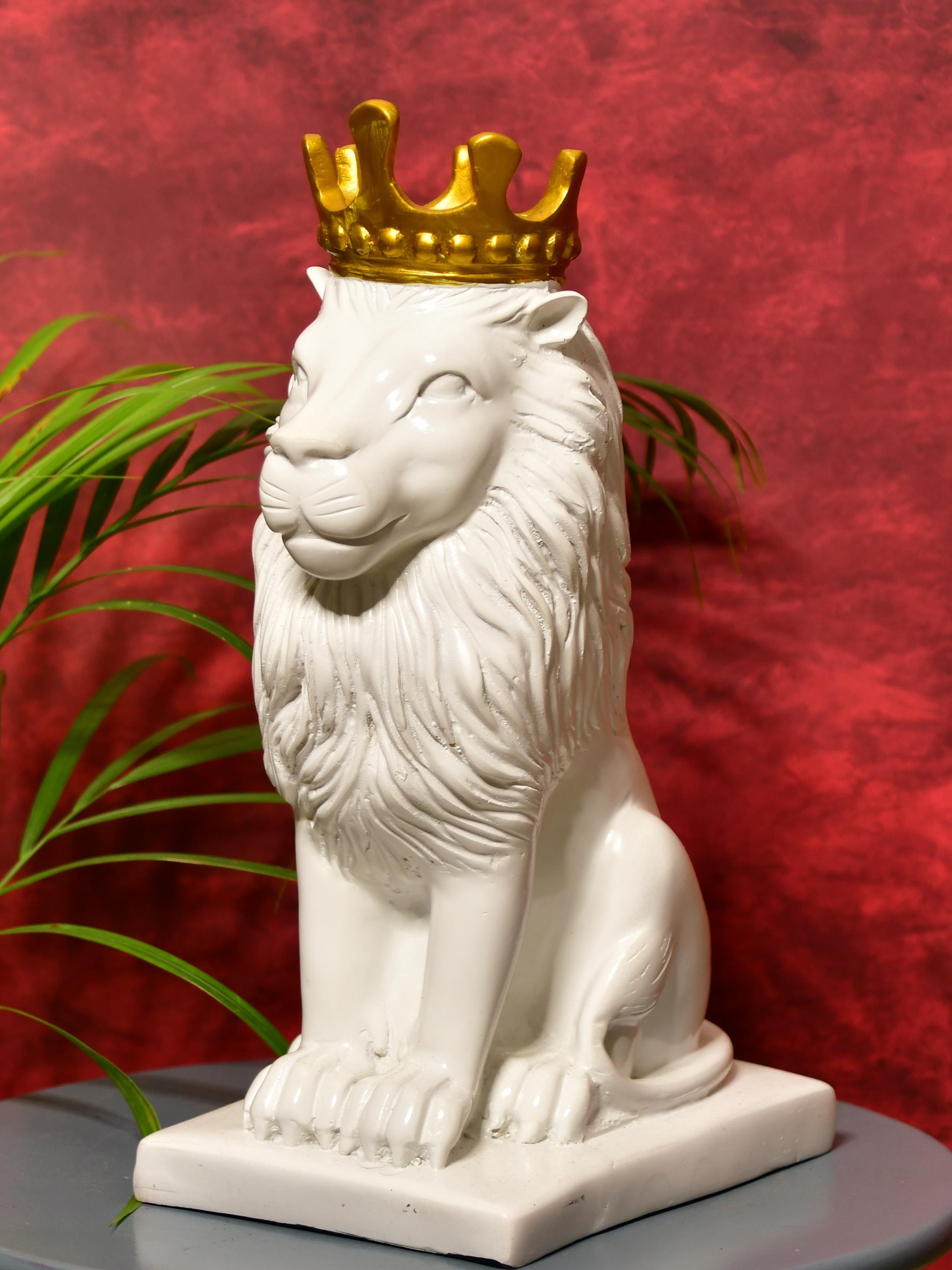 Mayii White Lion Showpiece