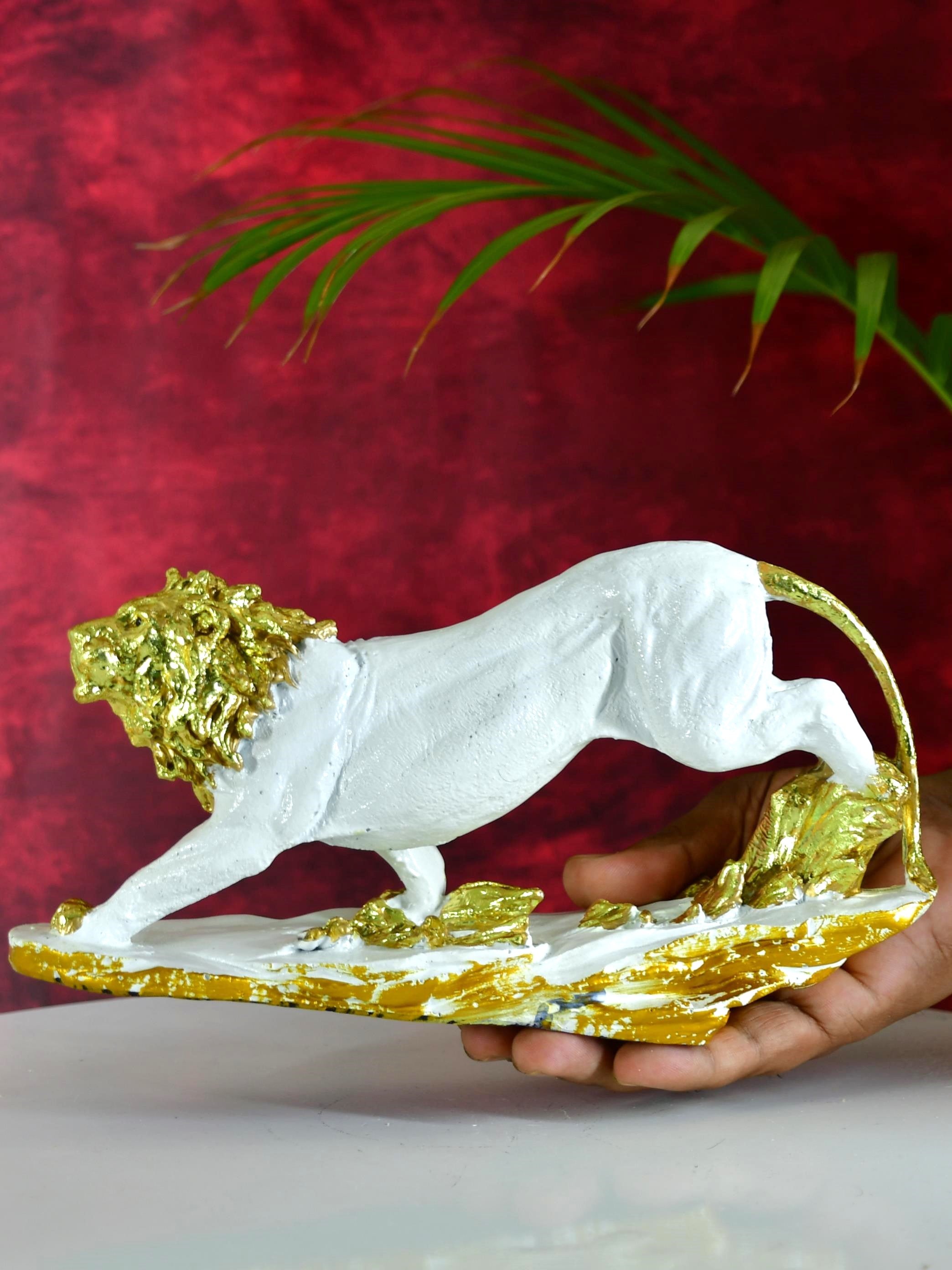 Mayii Resin Leaping Lion