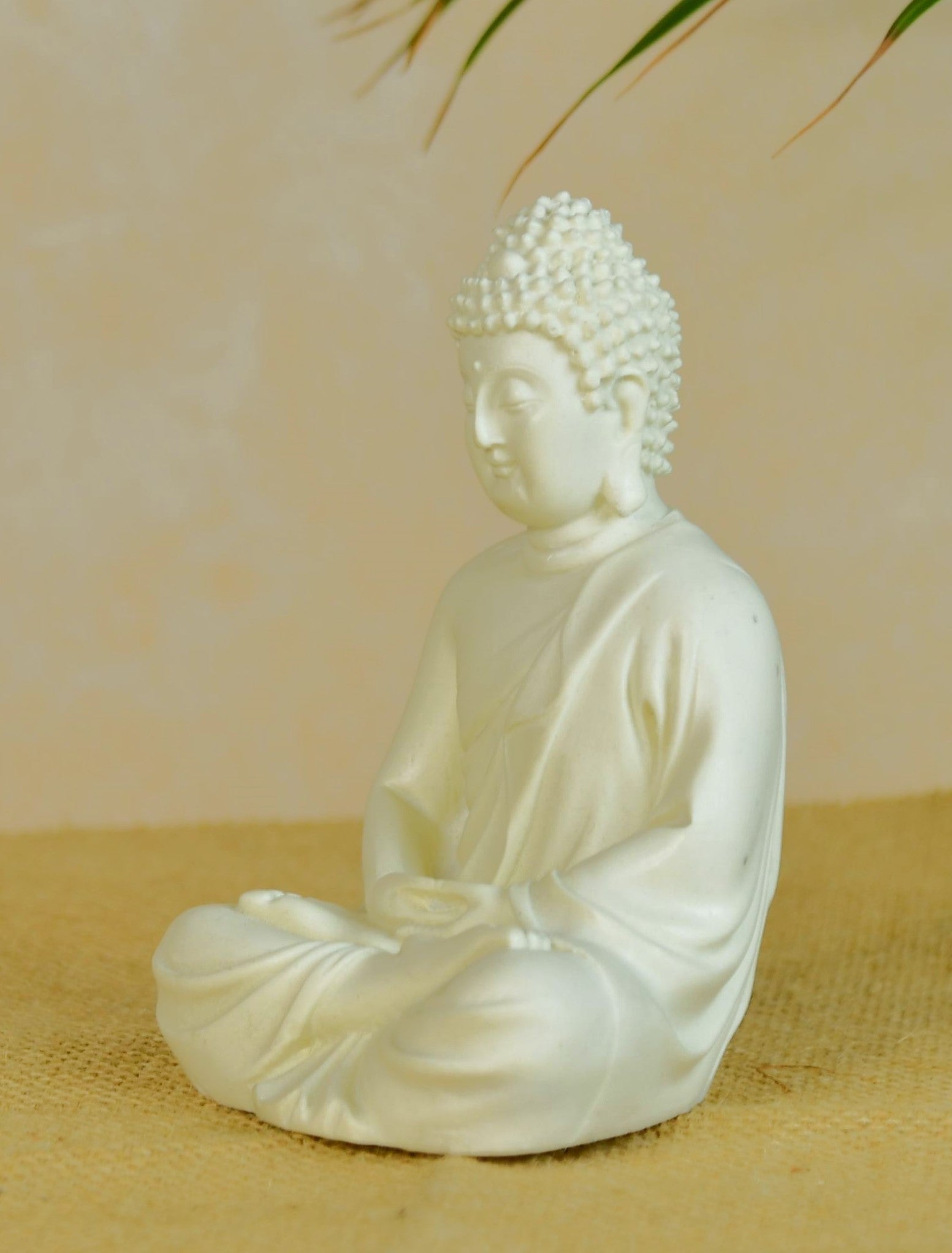 Mayii White Resin Buddha