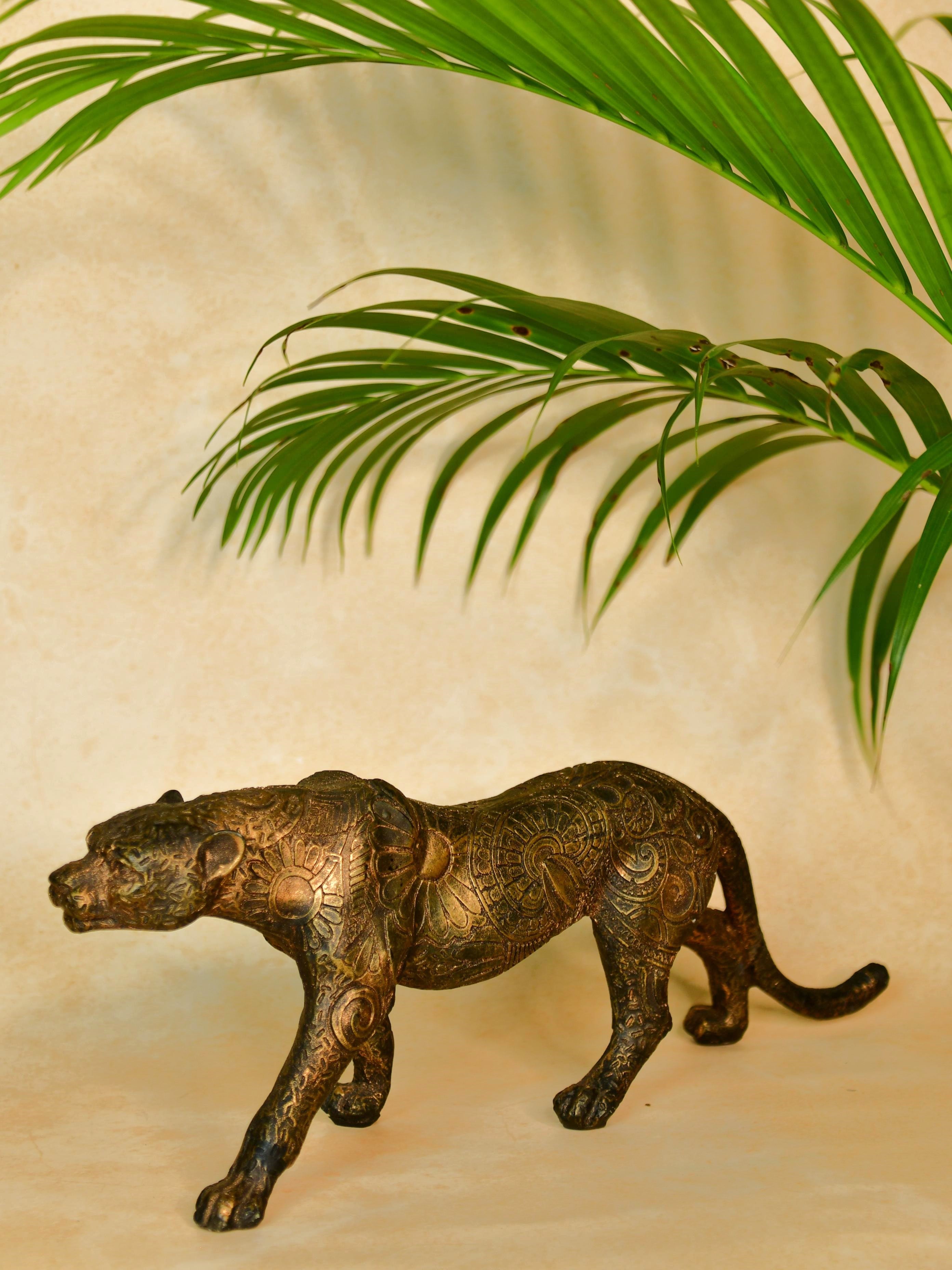 Mayii Resin Panther Decor