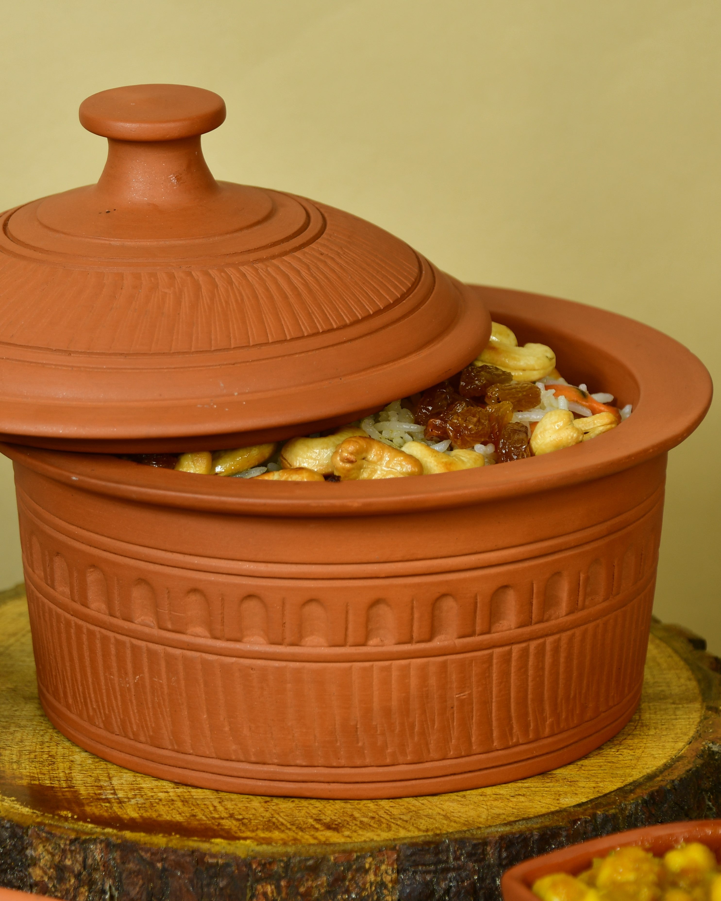 Mayii - Premium Large Terracotta Food Serveware