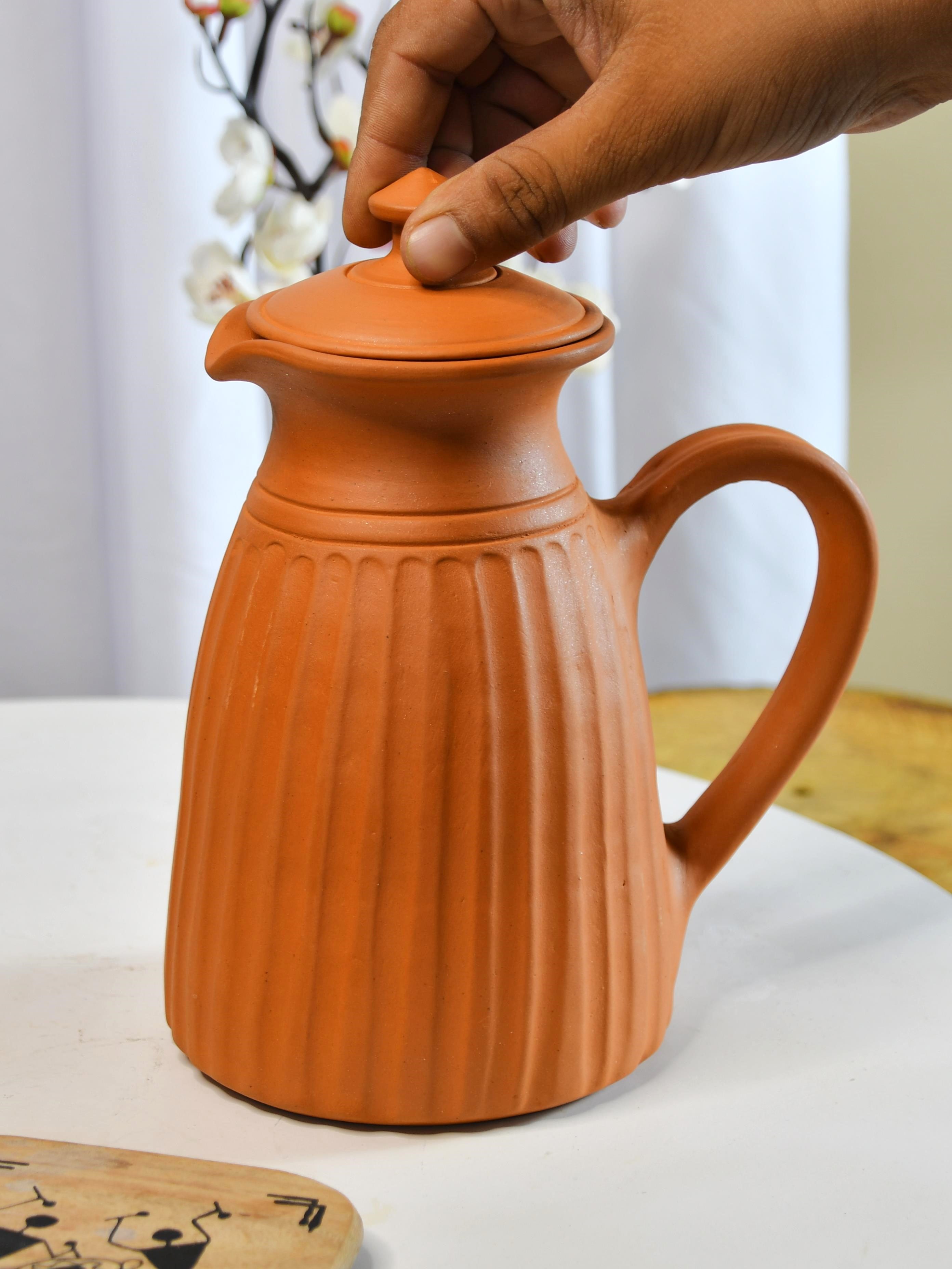 Mayii - Premium Large Terracotta flat-base Jug