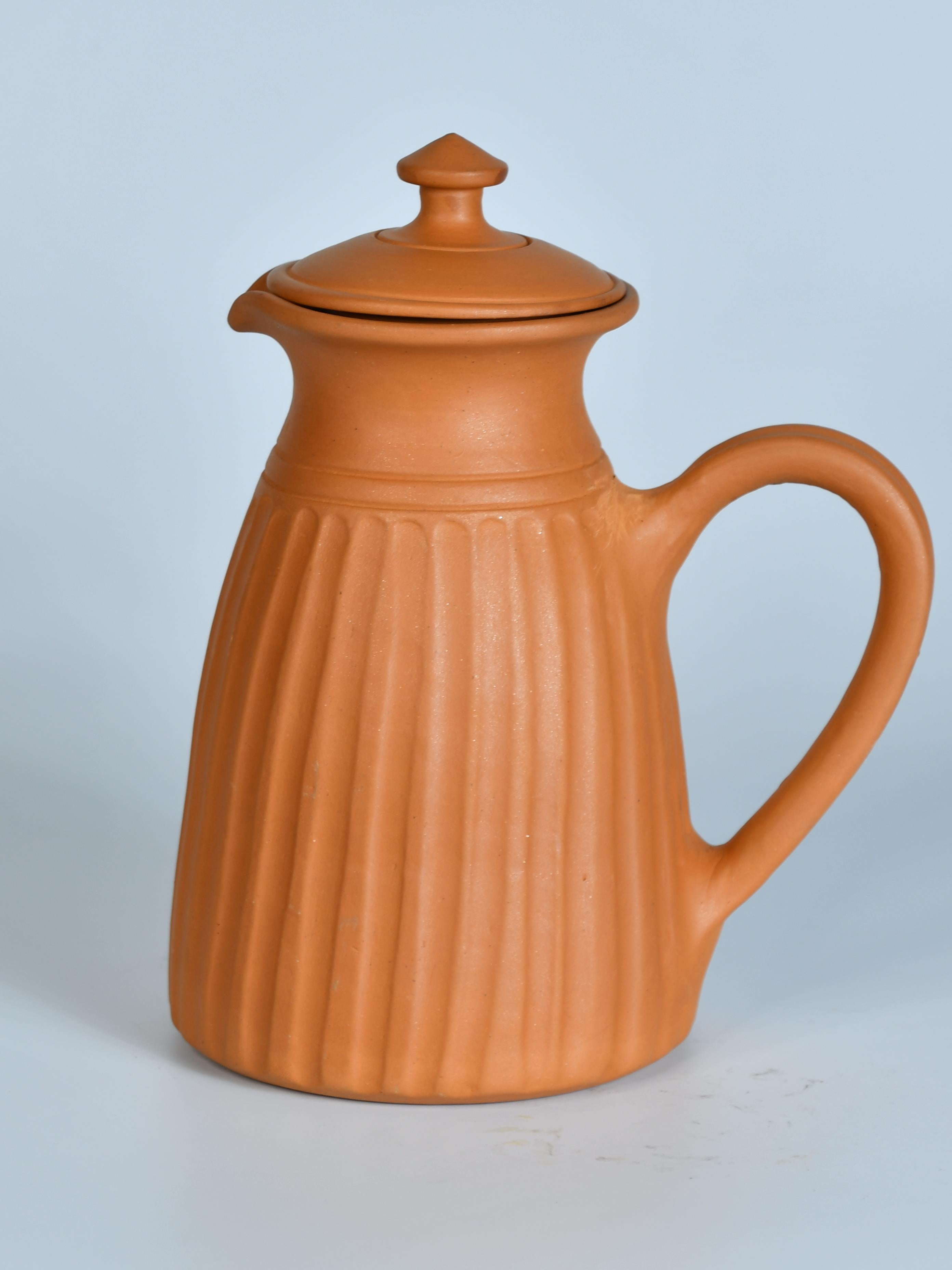 Mayii - Premium Large Terracotta flat-base Jug