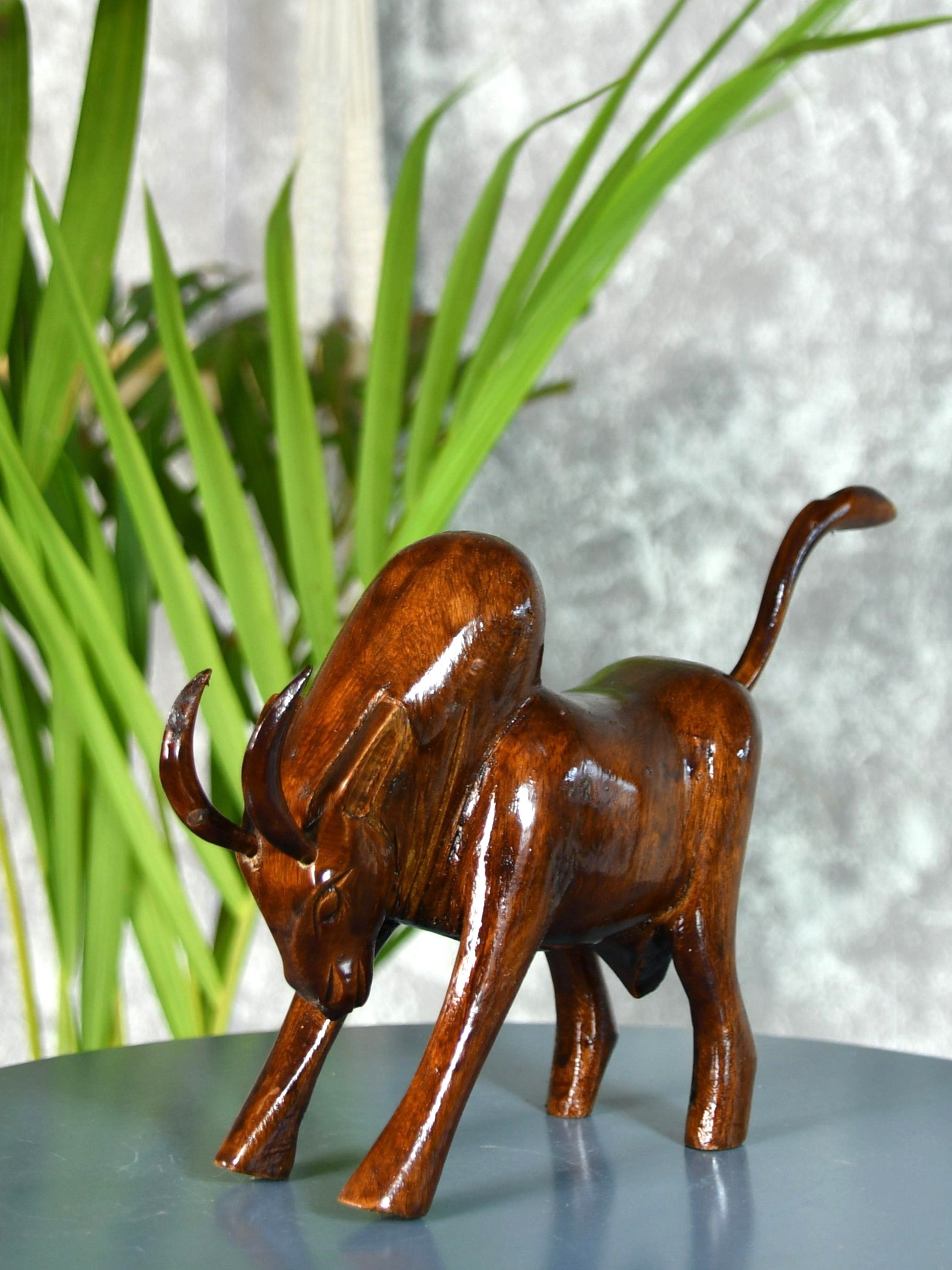 Mayii - Handcarved wooden large bull