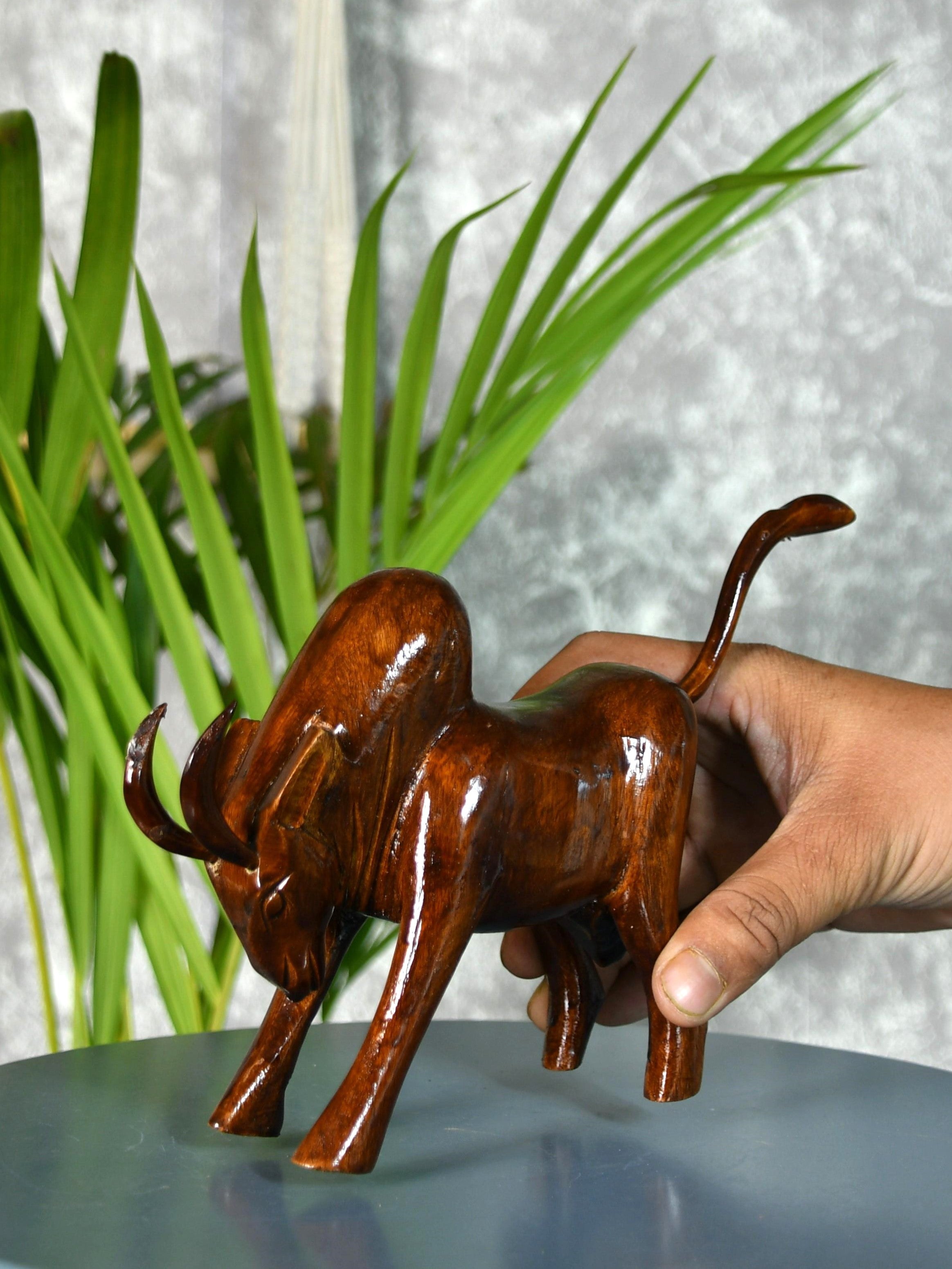 Mayii - Handcarved wooden large bull