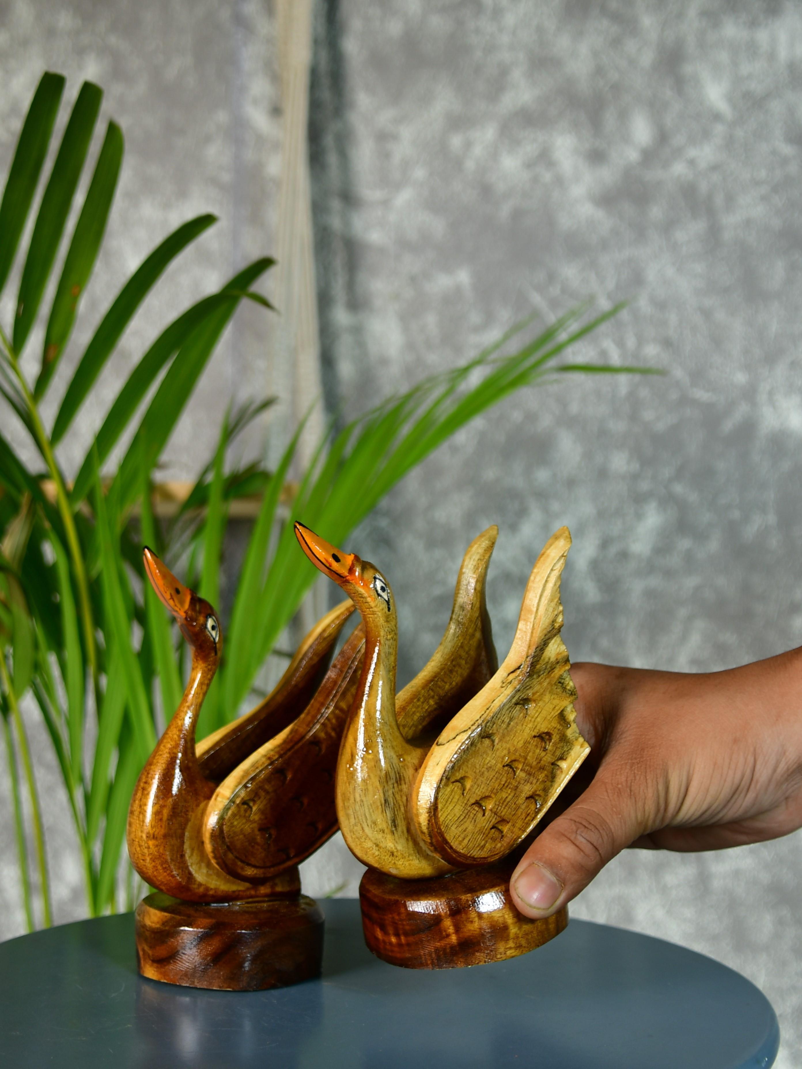 Mayii - Pair of Wooden handcarved swan